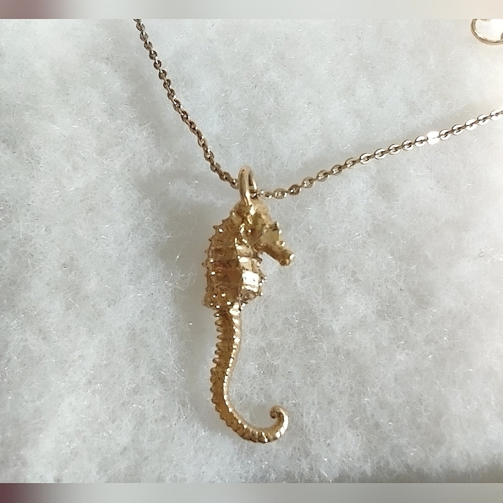 Gold Seahorse Pendant Necklace